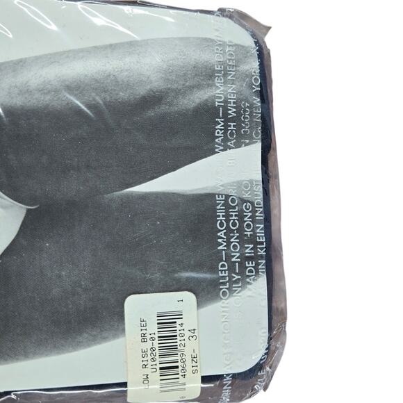 NWT Size 34 Calvin Klein Black Low Rise Briefs - Picture 3 of 4